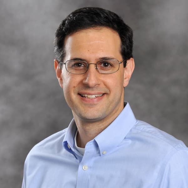 Photo of David Gharavi Rusch